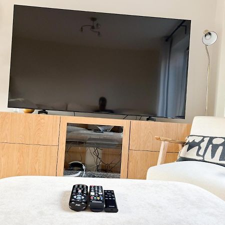Home In אפמינסטר מראה חיצוני תמונה