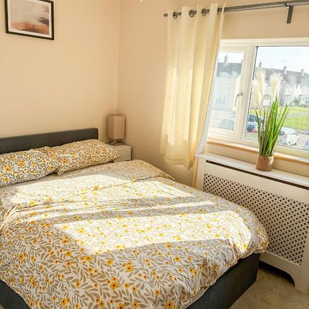 Home In אפמינסטר מראה חיצוני תמונה